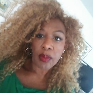 Meet your Posher, Rebecca